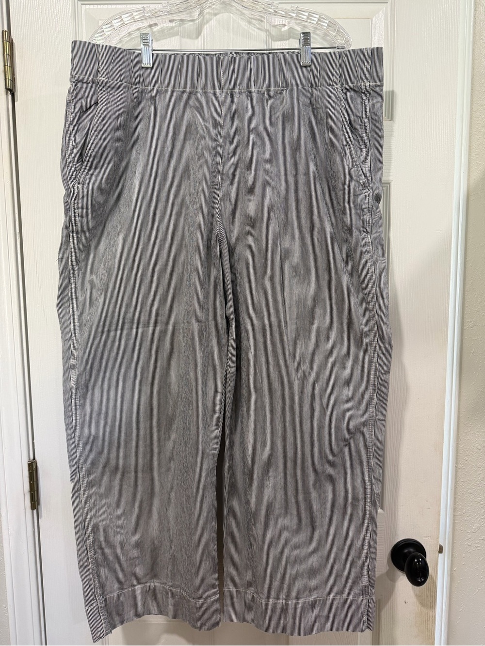 Tommy Hilfiger Wide Leg Women's Pants in Light Gray